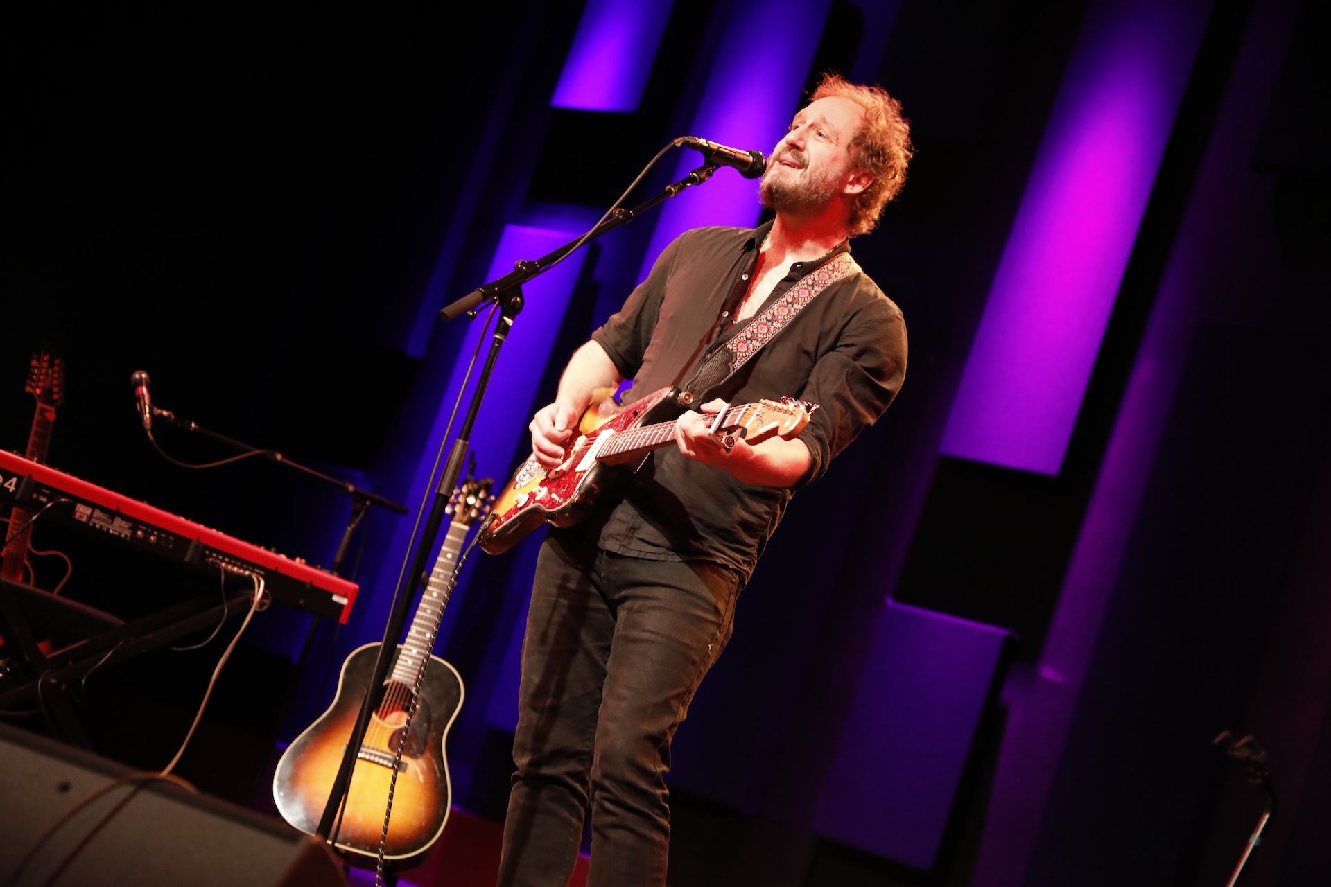 Phosphorescent Performs Songs From His New Album Revelator Live On